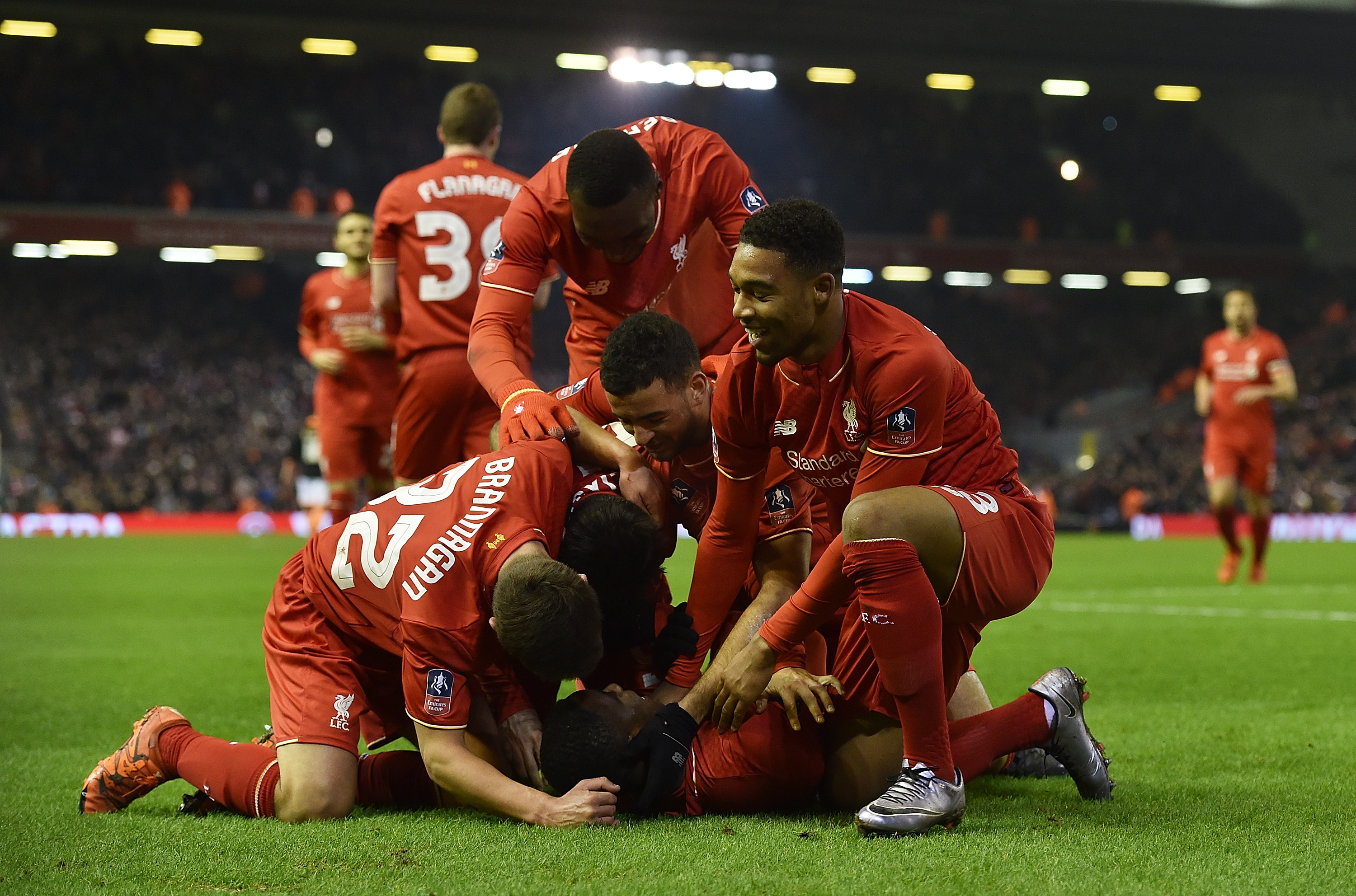 拉齐奥公布战国米名单：扎卡尼、佩德罗在列，6名球员缺阵（拉齐奥官宣战国米大名单：扎卡尼、佩德罗入选，6人缺席）