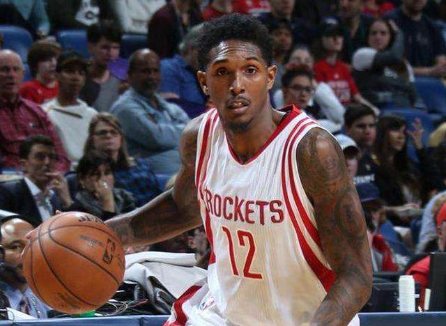 官方：瓦斯科达伽马与小将拉扬续约；拜仁等俱乐部在关注他（瓦斯科达伽马官宣与新星拉扬续约，拜仁等队持续关注）