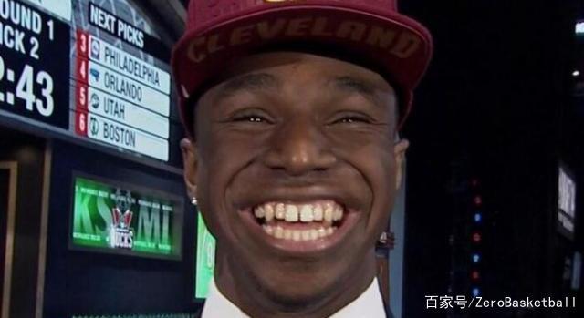 巴萨拖欠拜仁2000万莱万转会费？德雷森：已经付清了（德雷森回应巴萨欠款传闻：莱万转会费2000万已结清）