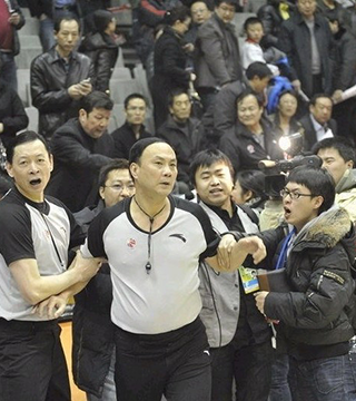 惨遭解雇，尤里奇成为本赛季意甲第4位下课的主帅（尤里奇下课，成为本赛季意甲第四位离任主帅）