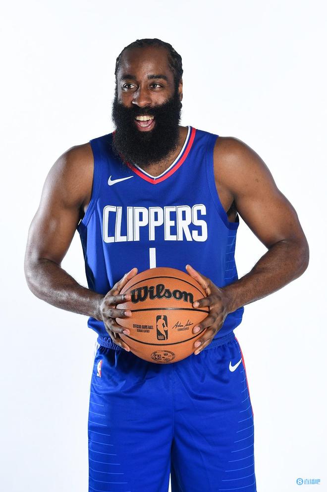 赛季得分新高！巴恩斯全场投篮20中10，得到31分5板5助（巴恩斯砍赛季新高31分，20投10中外加5篮板5助攻）