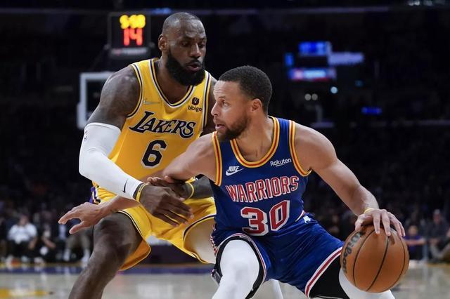 库普梅纳斯：我踢左中卫感觉很舒服，我的能力能帮助尤文（库普梅纳斯：踢左中卫我很适应，自信能以实力助力尤文）