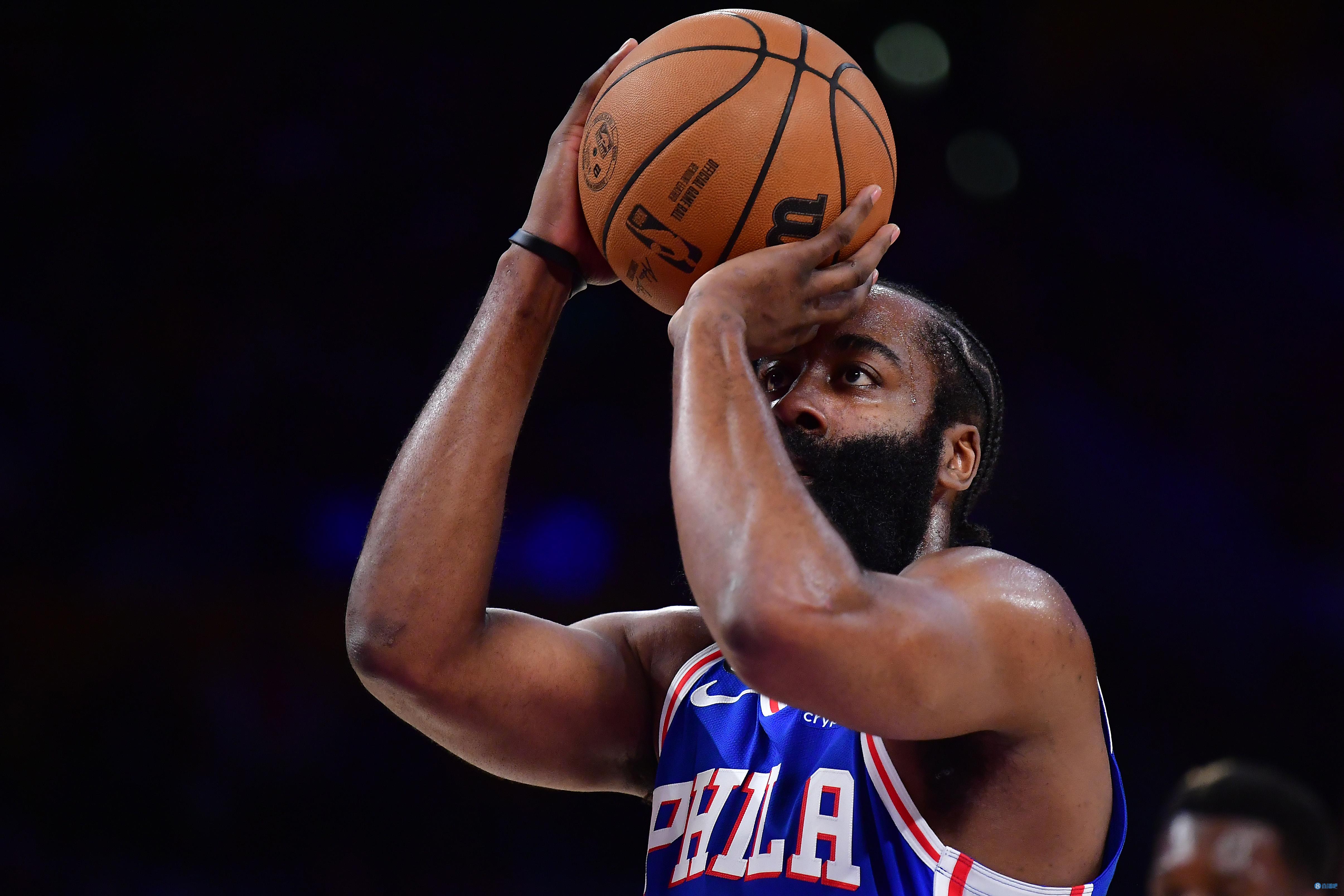 博尼：迪马尔科总是能传出好球；米兰德比和其他比赛一样重要（博尼称赞迪马尔科传球稳定，直言米兰德比与其他比赛同样重要）