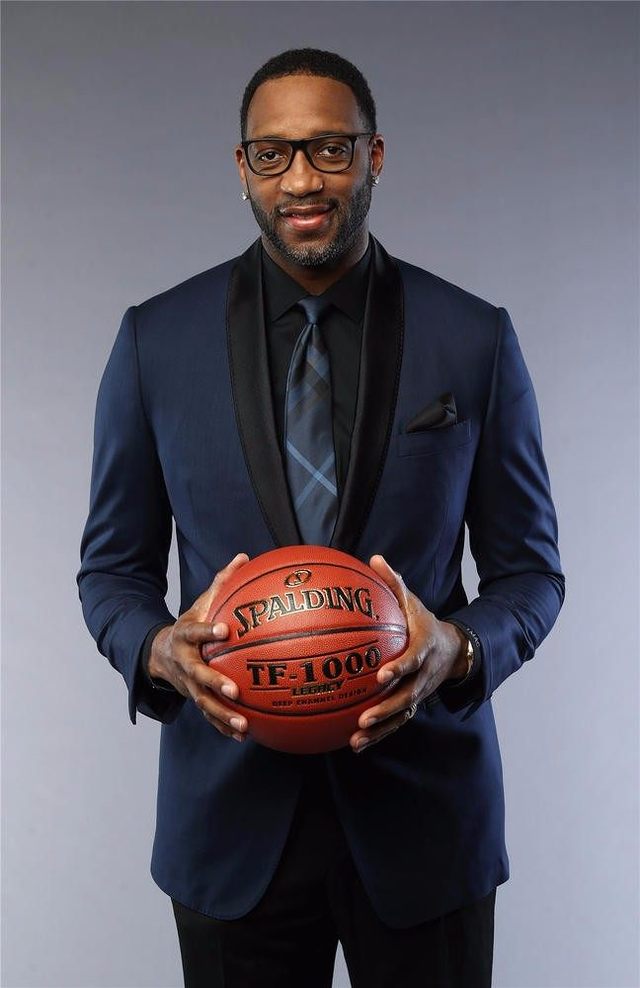 👀会说些什么呢？詹俊：已与齐达内交流近期足坛热点话题（詹俊透露与齐达内对话：聚焦近期足坛热点）